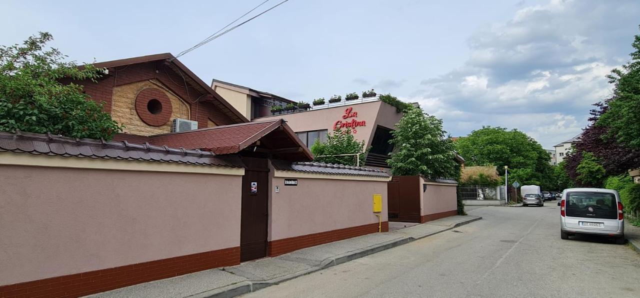 Hotel La Cristina à Slatina  Extérieur photo