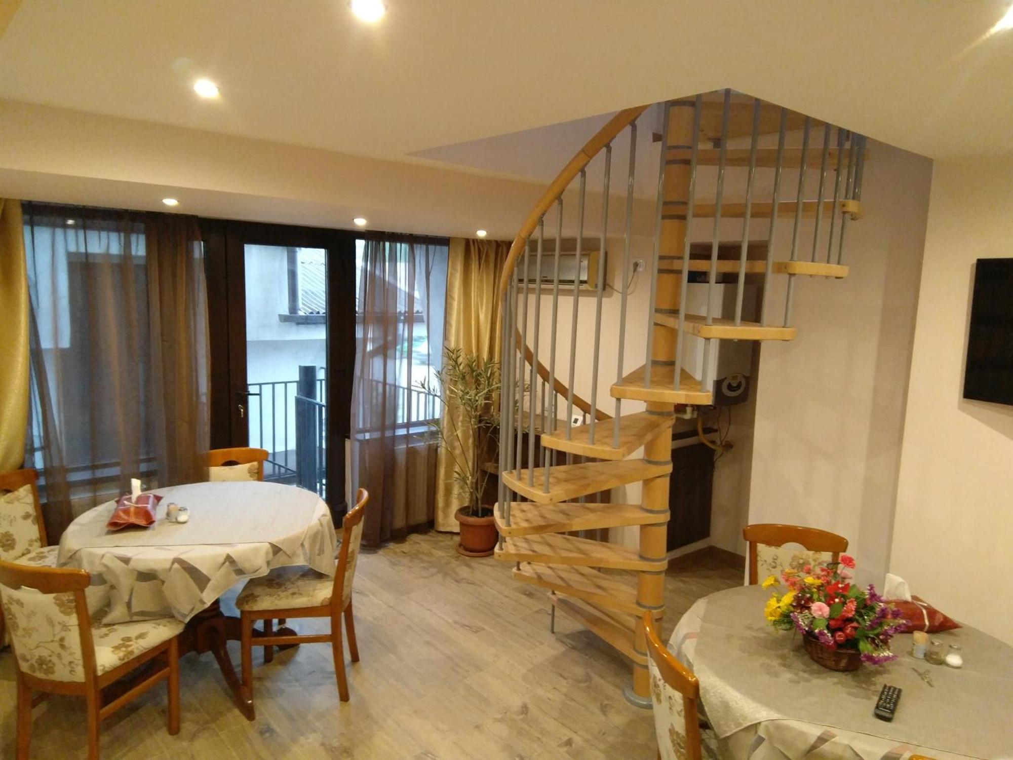 Hotel La Cristina à Slatina  Extérieur photo