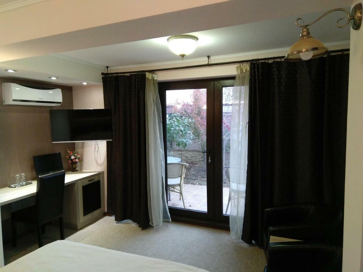 Hotel La Cristina à Slatina  Extérieur photo