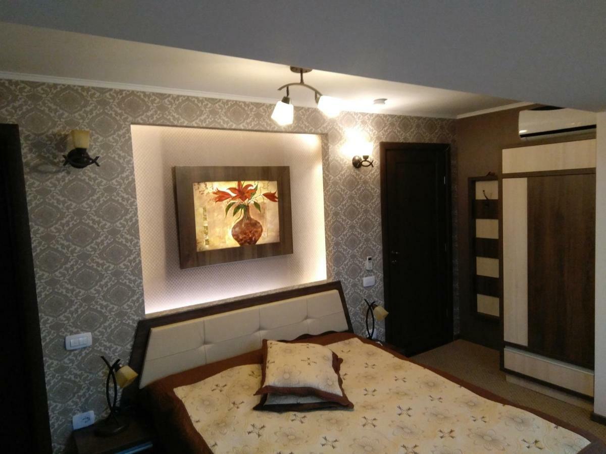 Hotel La Cristina à Slatina  Extérieur photo